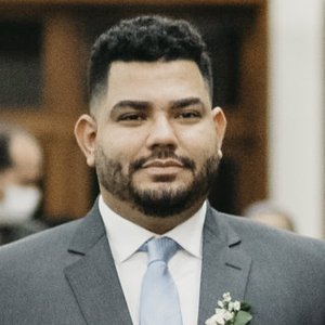 Arnom Roque